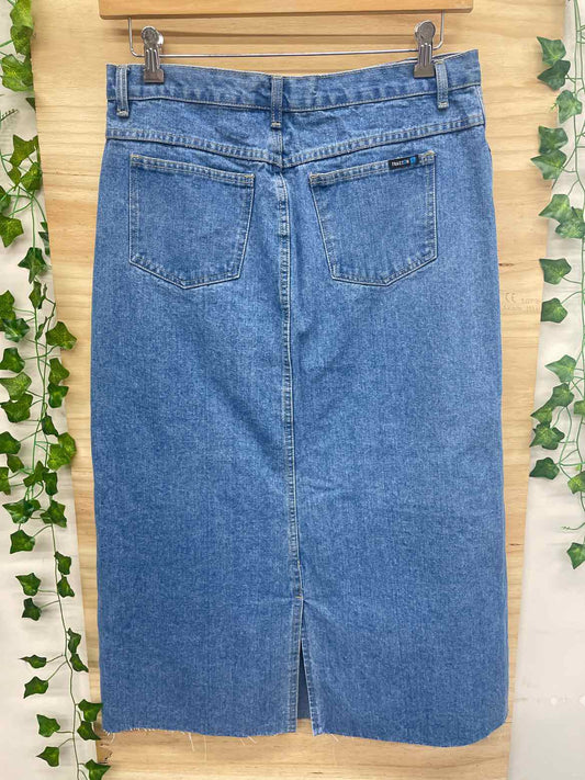 Size 33 Tractr Brand Jeans Blue Skirt