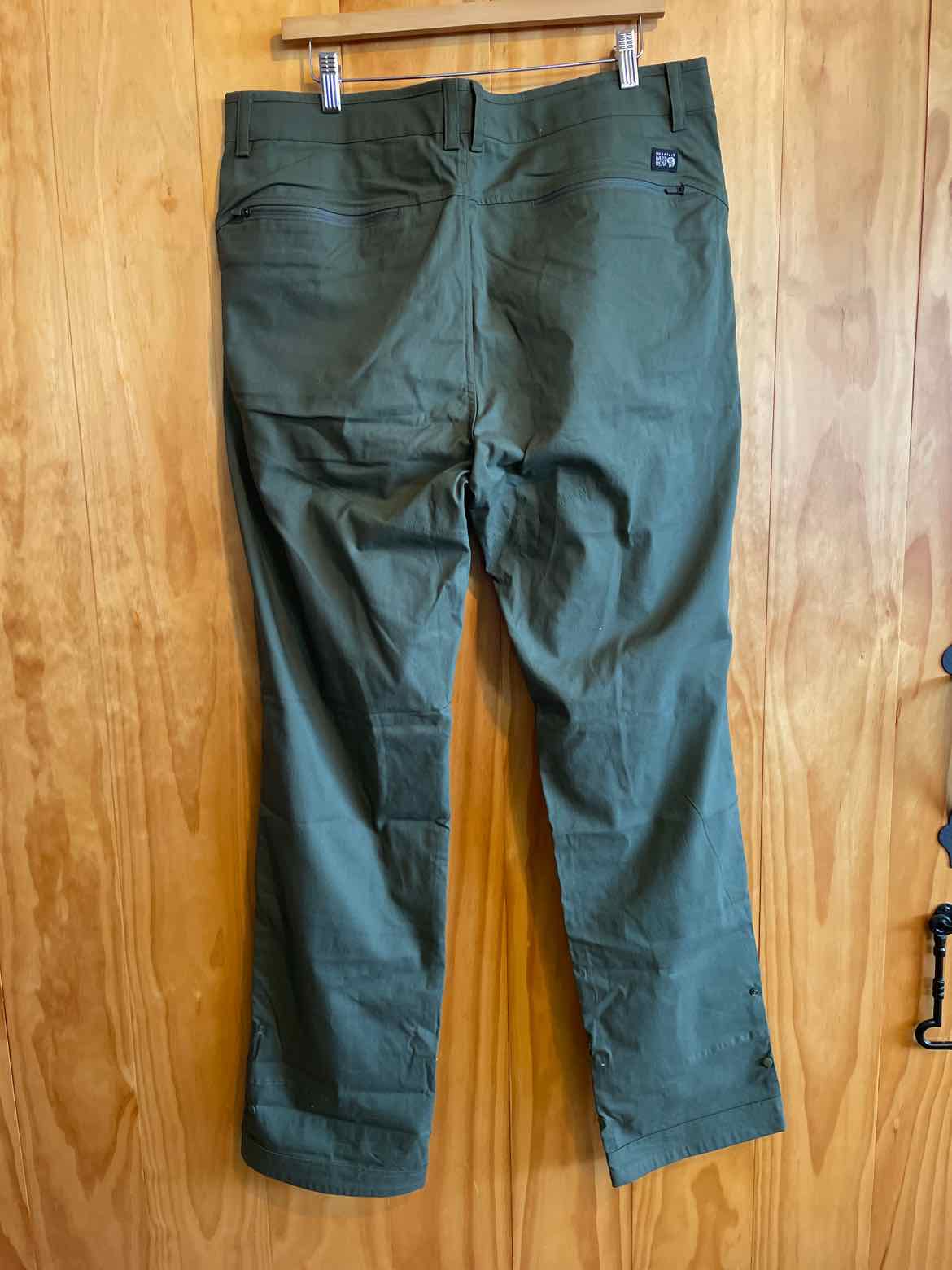 Size 38 Mountain Hardwear Men's Hiking Pants
