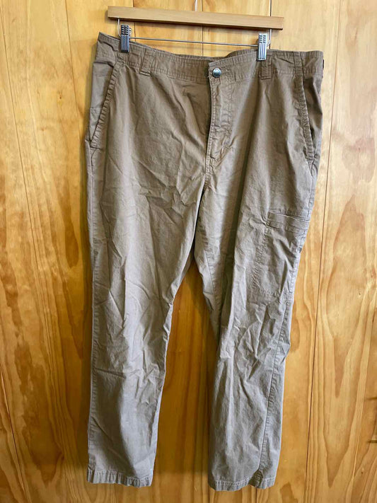 Size 38x32 Columbia Men's Pants