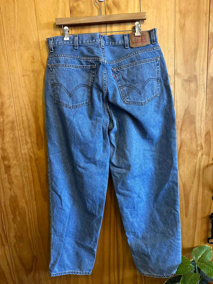 Size 38 Levi Strauss & Co. Men's Jeans