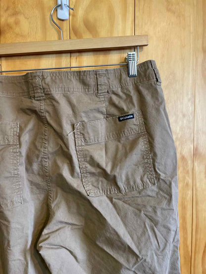 Size 38x32 Columbia Men's Pants