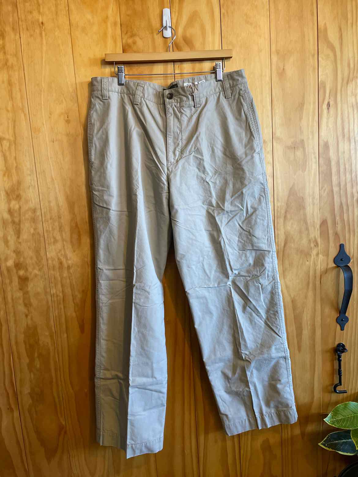 Size 36x32 Eddie Bauer Men's Pants