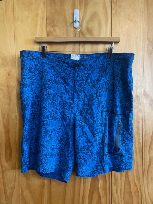 Size 35 Mack Weldon Men's Swim Trunks