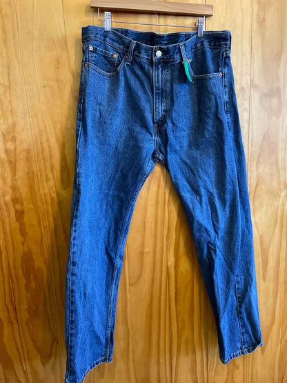 Size 38 Levi's Men's Jeans