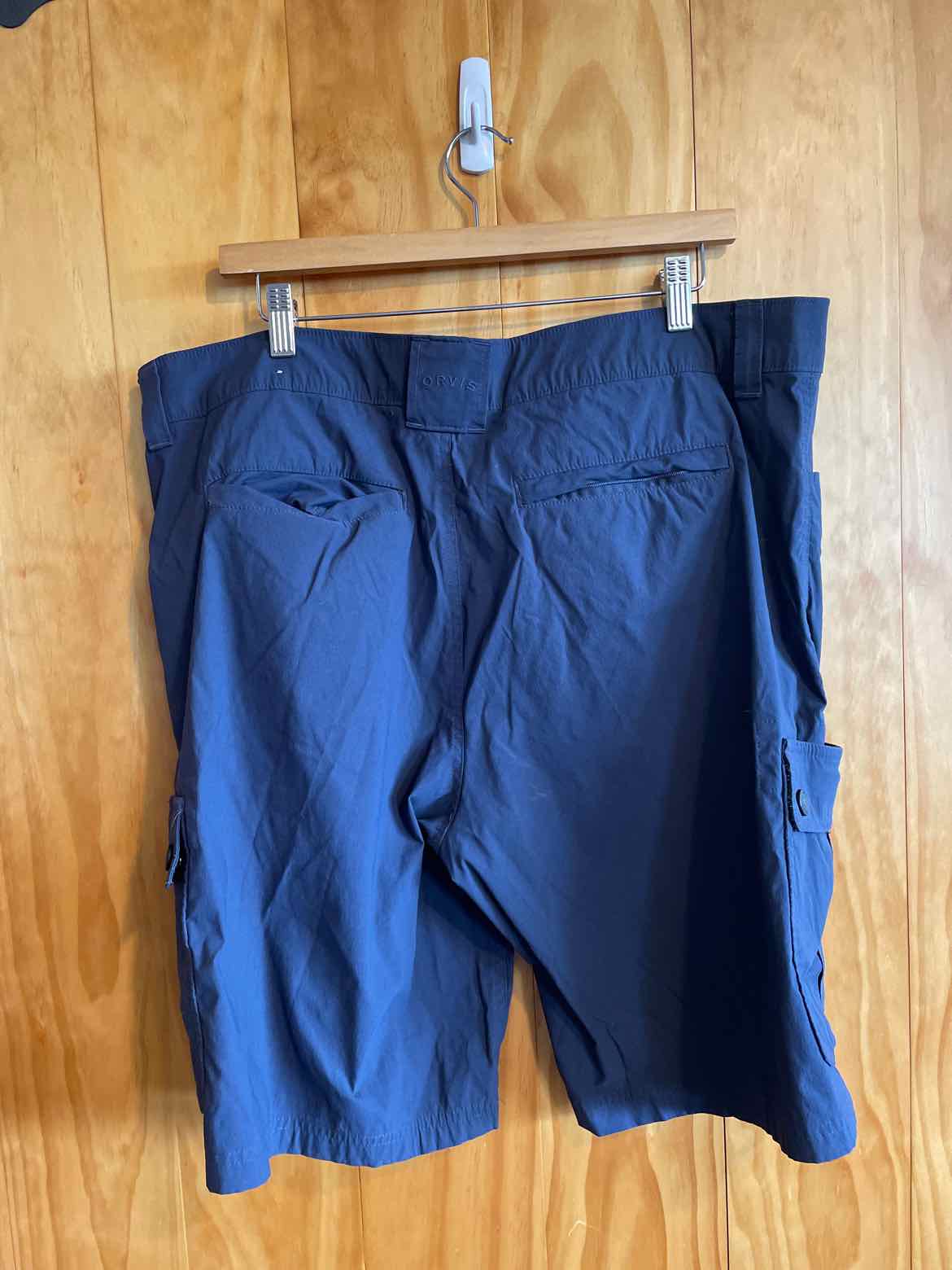 Size 38 Orvis Men's Shorts