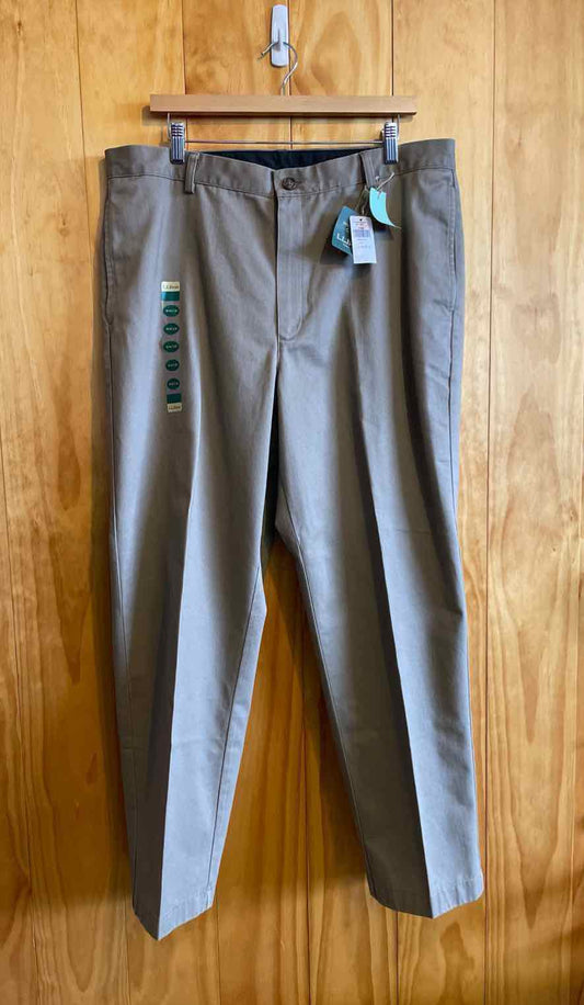 Size 38 L.L. Bean Men's Pants