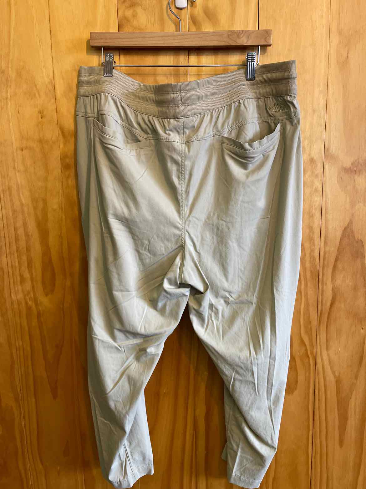 Size 2X The North Face Tan Women's Pants