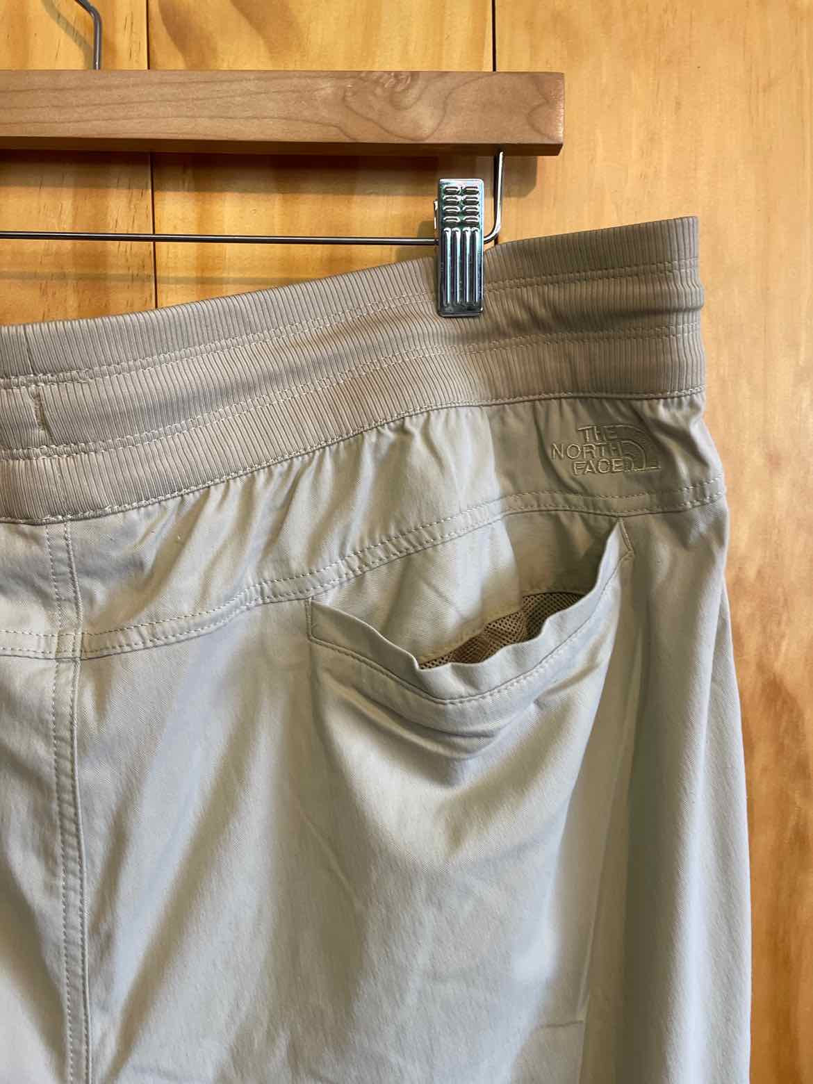 Size 2X The North Face Tan Women's Pants