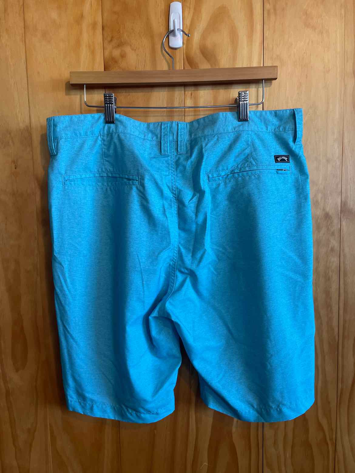 Size 34 Billabong Men's Shorts
